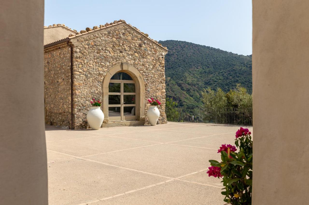 Borgo D'Orlando - Small Country Hotel Mirto  المظهر الخارجي الصورة