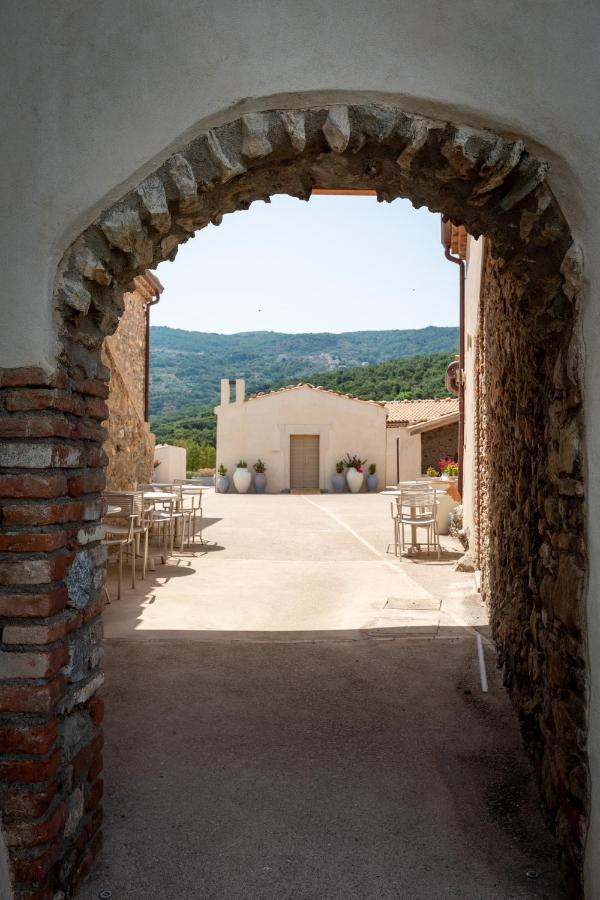 Borgo D'Orlando - Small Country Hotel Mirto  المظهر الخارجي الصورة
